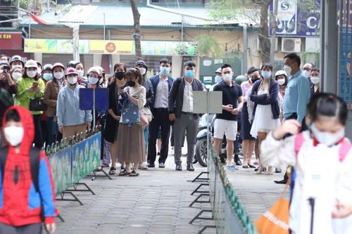 Hàng triệu học sinh lần đầu đến trường: 2 tháng cuối năm học quý giá