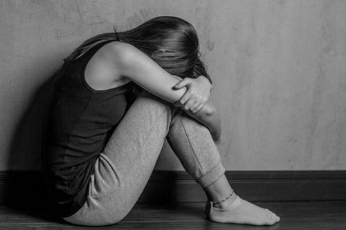 Những dấu hiệu nhận biết trẻ vị thành niên có thể tự tử
