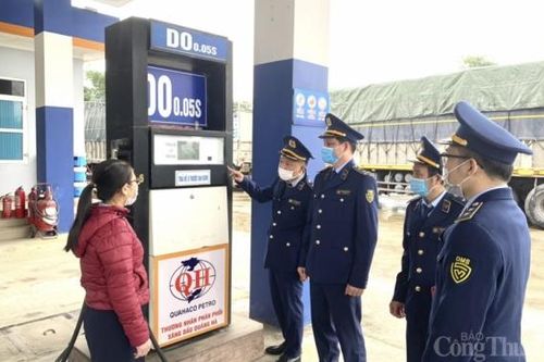 Hà Tĩnh: Xử lý nghiêm các doanh nghiệp xăng dầu 'té nước theo mưa' để trục lợi