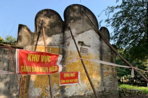 Xót xa hình ảnh đổ vỡ tại di tích quốc gia chùa Cả ở Hải Dương