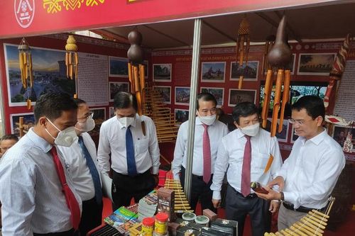 Khai mạc Triển lãm Nhạc cụ truyền thống các dân tộc Việt Nam tại Cần Thơ năm 2022