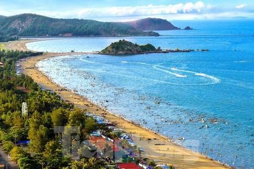 'Bay' trên bãi biển Cửa Lò trước ngày khai hội du lịch