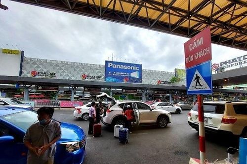 Tân Sơn Nhất thiếu 1.000 xe dịp 30/4, tính chuyện xả trạm thu phí nếu ùn tắc