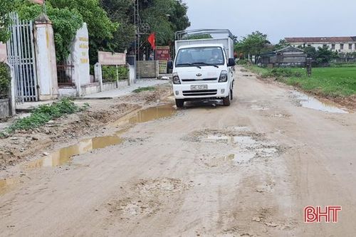 Sớm bàn giao đường cứu hộ ven biển huyện Lộc Hà