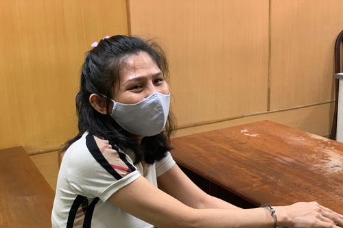 Cô gái đâm chết người yêu khi không thấy đeo nhẫn