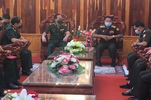 Bộ đội Biên phòng Quảng Trị chúc Tết cổ truyền Bunpimay lực lượng vũ trang Lào 2 tỉnh Salavan và Savannakhet