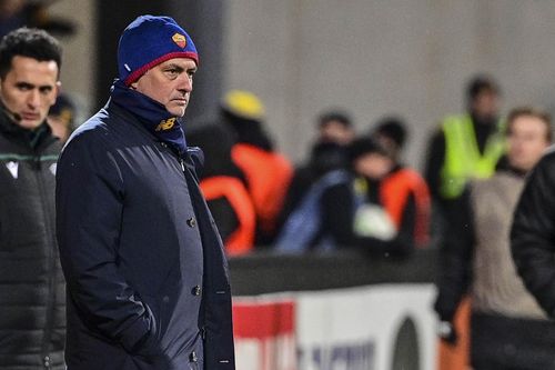 Roma thua ngược, Jose Mourinho lại tìm lý do đổ tại