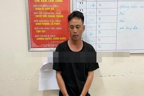 Hiếp dâm cô gái cùng dãy trọ