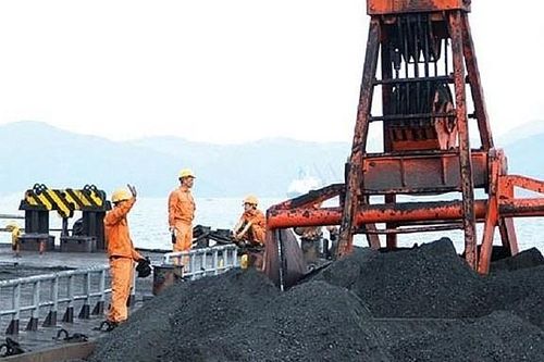 Lao đao vì tìm nguồn cung than phục vụ sản xuất điện