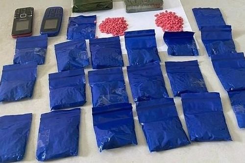 Điện Biên: Bắt giữ 2 bánh heroin, 4.000 viên ma túy tổng hợp