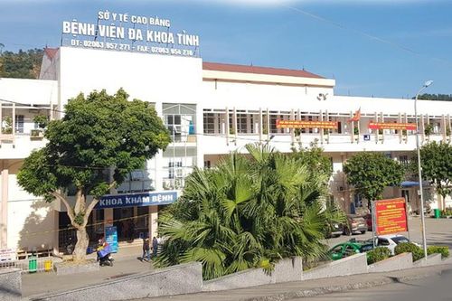 Trẻ nghịch dại, đổ keo 502 vào vùng kín, bác sĩ cảnh báo các gia đình cẩn trọng