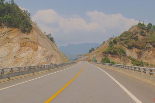 Cao tốc La Sơn-Túy Loan sẵn sàng trước ngày vận hành