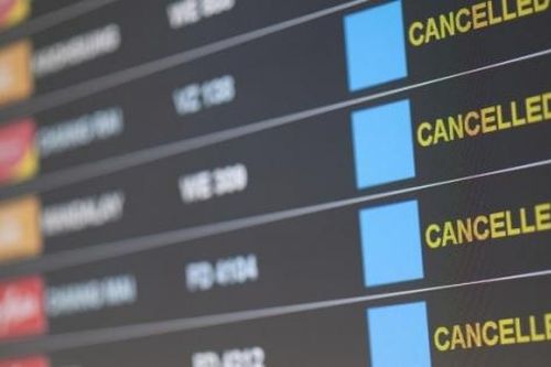 Bỏ quy định khẩu trang, hãng hàng không 'thất thủ' vì Covid-19