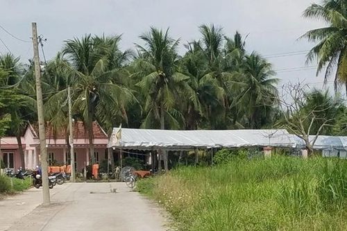 Đổ nhầm cồn vào bình rượu ăn nhậu, 2 người tử vong, 2 người nguy kịch