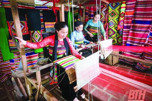 Bảo tồn giá trị văn hóa truyền thống dân tộc Thái ở xã Nam Xuân