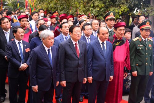 Lãnh đạo Đảng, Nhà nước, MTTQ Việt Nam dâng hương tưởng niệm các Vua Hùng