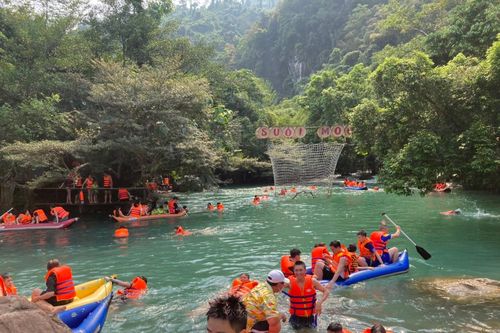 Quảng Bình: Lượng du khách tăng mạnh trong dịp nghỉ lễ Giỗ Tổ Hùng Vương