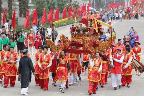 'Dù ai đi ngược về xuôi...'