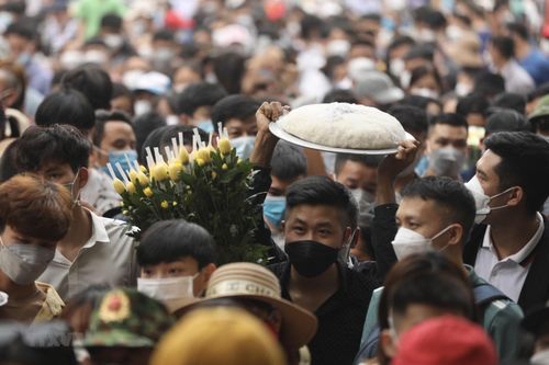 Du khách thập phương về dự Giỗ tổ Hùng Vương 2022