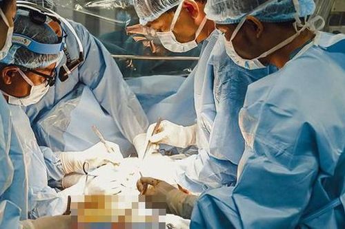 Chủ tịch nước khen ngợi Bệnh viện Nhi Trung ương thực hiện thành công ca ghép gan khó
