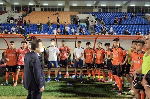 Bầu Hiển thưởng cho CLB Đà Nẵng sau trận thua ngược trước Hà Nội FC