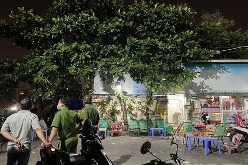 Chủ xe khách bị tài xế xe ôm đâm chết trong bến xe Ngã Tư Ga