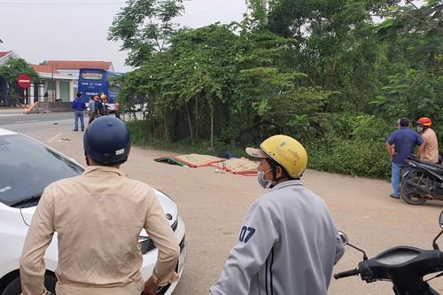 Ô tô đâm xe máy, 2 người tử vong tại chỗ
