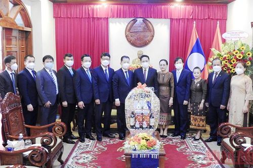 Lãnh đạo thành phố Đà Nẵng chúc Tết Bunpimay của Lào