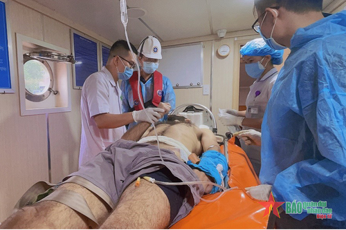 Cứu nạn thuyền viên tàu quốc tịch Tanzania