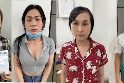 Bắt nhóm giả gái dụ dỗ các quý ông 'háo ngọt' để trộm cắp tài sản