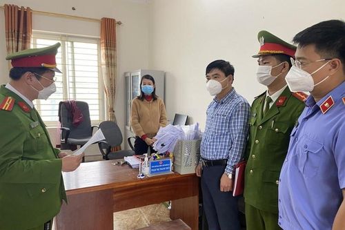 Thủ đoạn của nhóm cán bộ địa chính xã 'vòi' tiền dân khi làm bìa đỏ