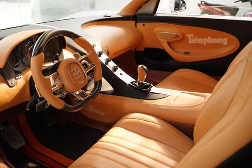 Nội thất choáng ngợp của Bugatti Chiron tự chế bởi thợ Việt