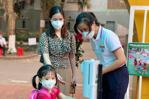 Hà Nội: Ngày đầu trẻ mầm non đến trường đạt tỉ lệ 66,8%