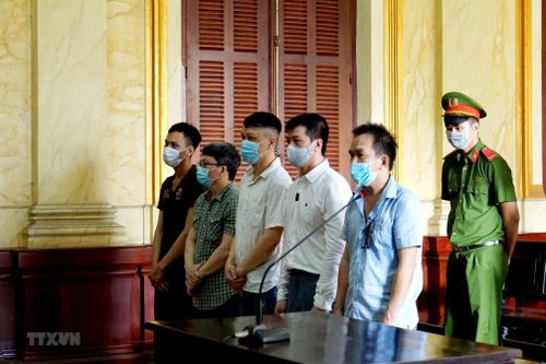 TP.HCM: Gần 5 năm tù giam cho cựu cán bộ công an tổ chức đánh bạc
