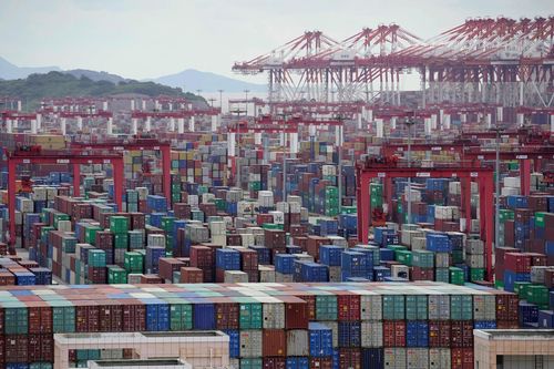 Chuỗi cung ứng toàn cầu đối mặt áp lực lớn