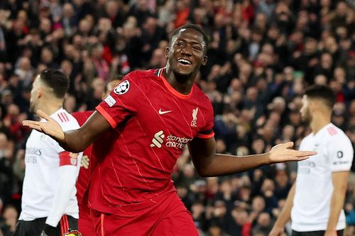 Liverpool vào bán kết Champions League