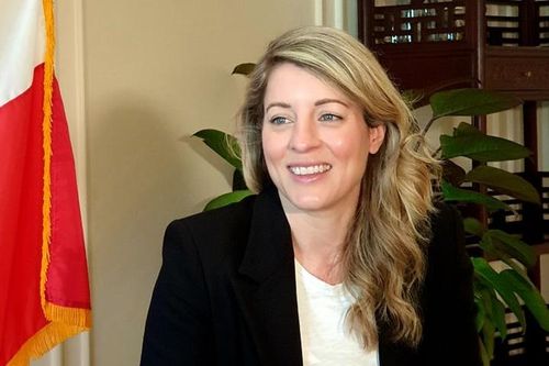 Ngoại trưởng Joly: Canada có thể cung cấp đất hiếm cho Việt Nam