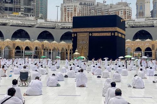 Tháng lễ Ramadan: Không chỉ có 'nhịn ăn' hay 'ăn chay'