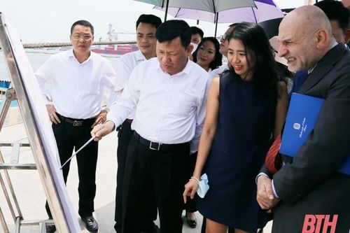 Đại sứ đặc mệnh toàn quyền Nước Cộng hòa Italia tại Việt Nam thăm và làm việc tại BQL Khu Kinh tế Nghi Sơn và các khu công nghiệp tỉnh Thanh Hóa
