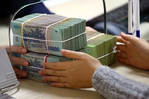 Tín dụng sẽ ảnh hưởng khi tốc độ tăng trưởng dư nợ và chất lượng bị 'siết'?