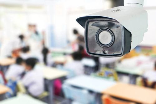 Tranh luận việc có cần thiết lắp camera trong lớp mầm non