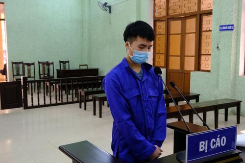 Điên cuồng tấn công bố đẻ sau cuộc cãi vã, nam thanh niên lĩnh án tù
