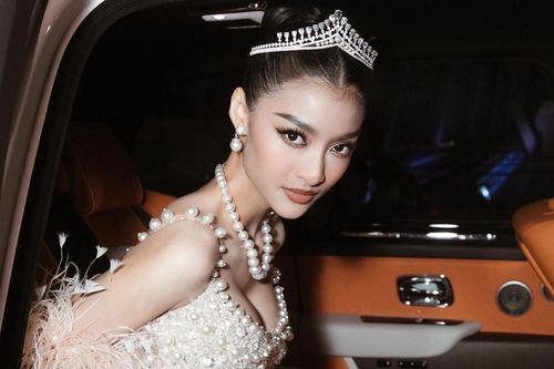 Dàn hoa hậu, á hậu gợi cảm trên thảm đỏ