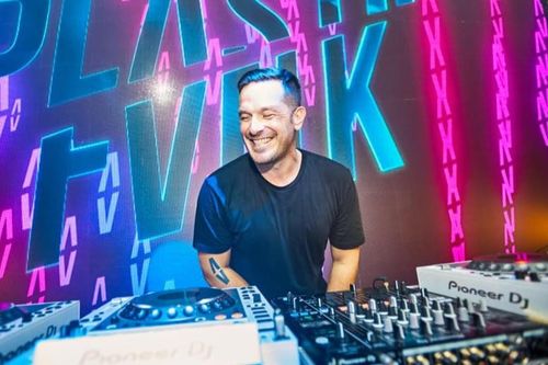 'Kẻ điên loạn' Plastik Funk đổ bộ tại sự kiện âm nhạc EDM Above The World 2022