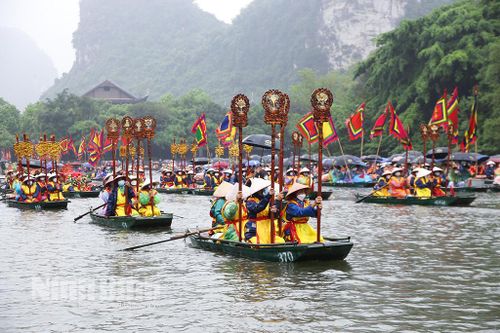 Rộn ràng Lễ hội Tràng An