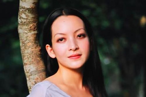 Người đẹp Linh Nga bất ngờ hát live 'Let it go'