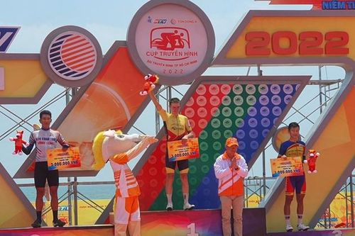 Giải đua xe đạp toàn quốc lần thứ 34: Tay đua Igor Frolov giành áo Vàng chung cuộc sau 12 chặng