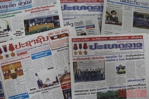 Tình đoàn kết gắn bó và hợp tác chặt chẽ Lào-Việt Nam
