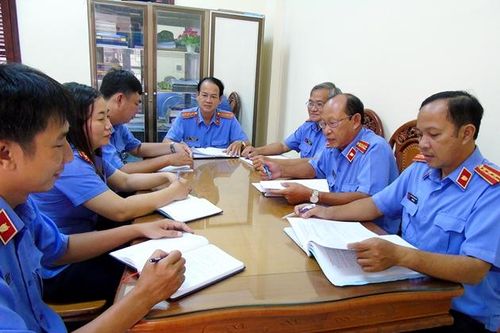 VKSND tỉnh Sóc Trăng phối hợp Tòa án xét xử rút kinh nghiệm vụ án tranh chấp quyền sử dụng đất