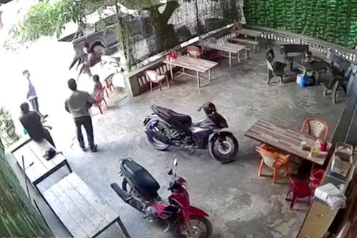Vụ đánh chủ nhà bất tỉnh: Công an triệu tập 2 đối tượng